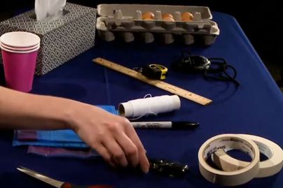 The items to use to make an egg parachute.